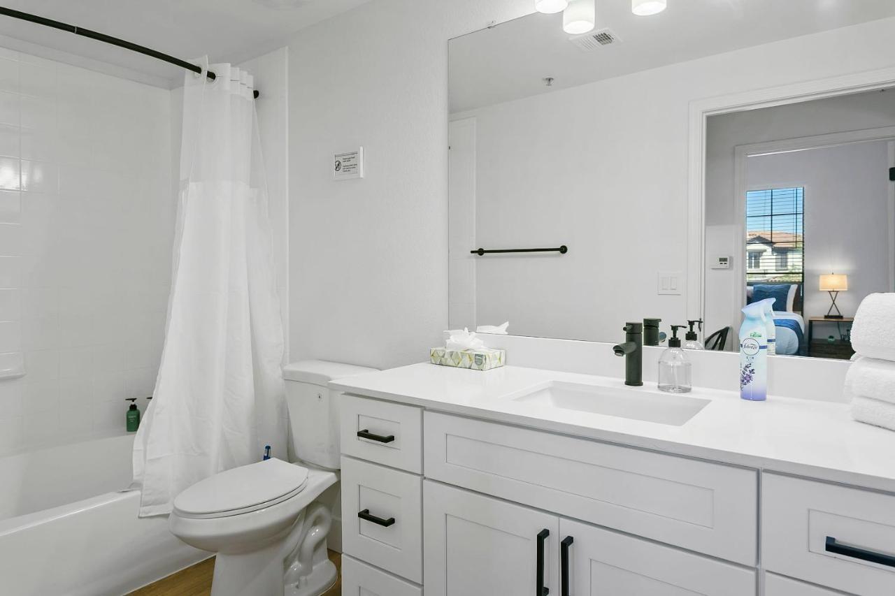 Cozysuites Glendale By The Stadium With Pool 03 Exteriör bild